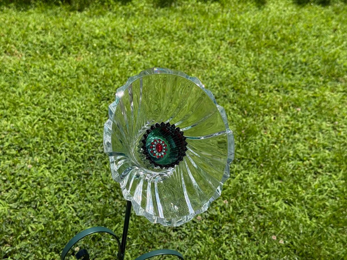 Clear — Small Glass Flower — view 3