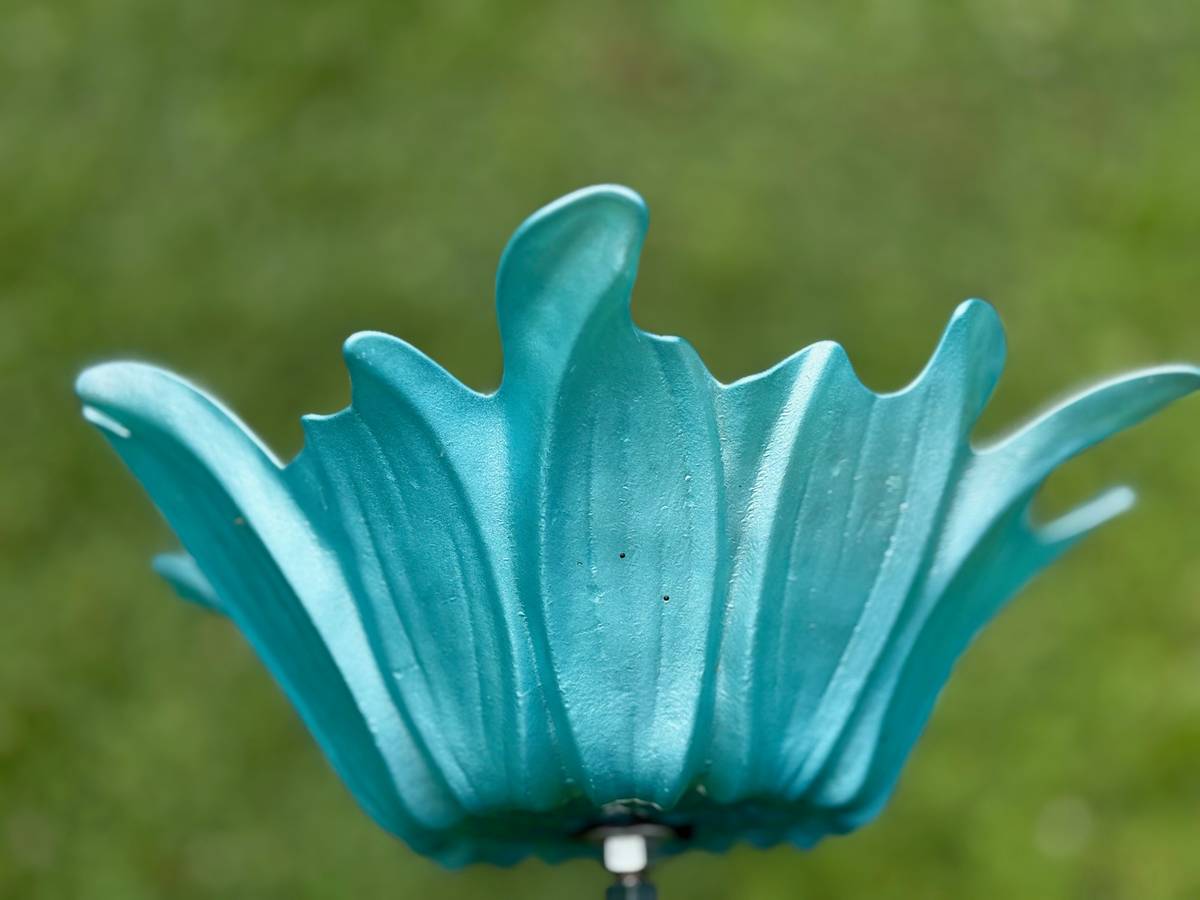Turquoise — Large Glass Flower — view 2