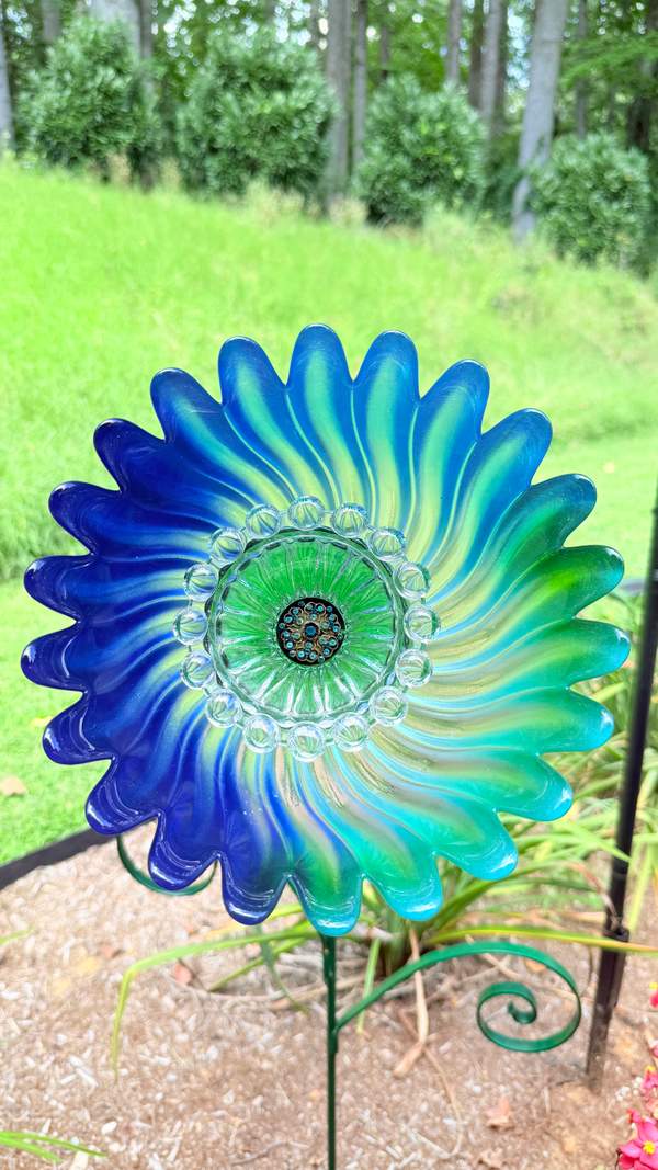 Blue Gradient — Large Glass Flower