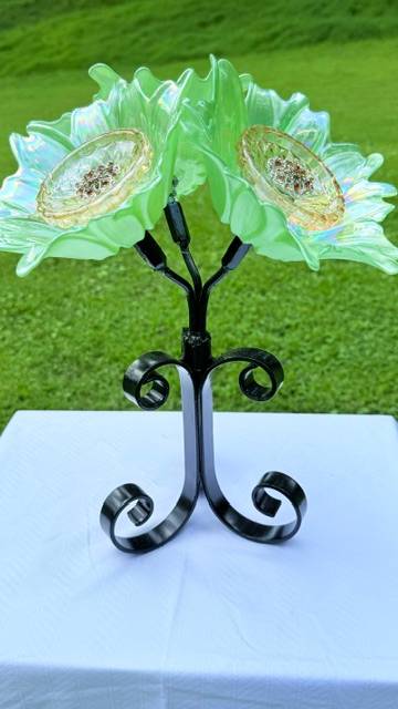 Green — Metal Table Stand Glass Flower — view 3