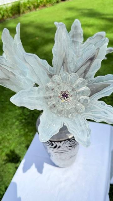 White — Metal Vase Glass Flower — view 1