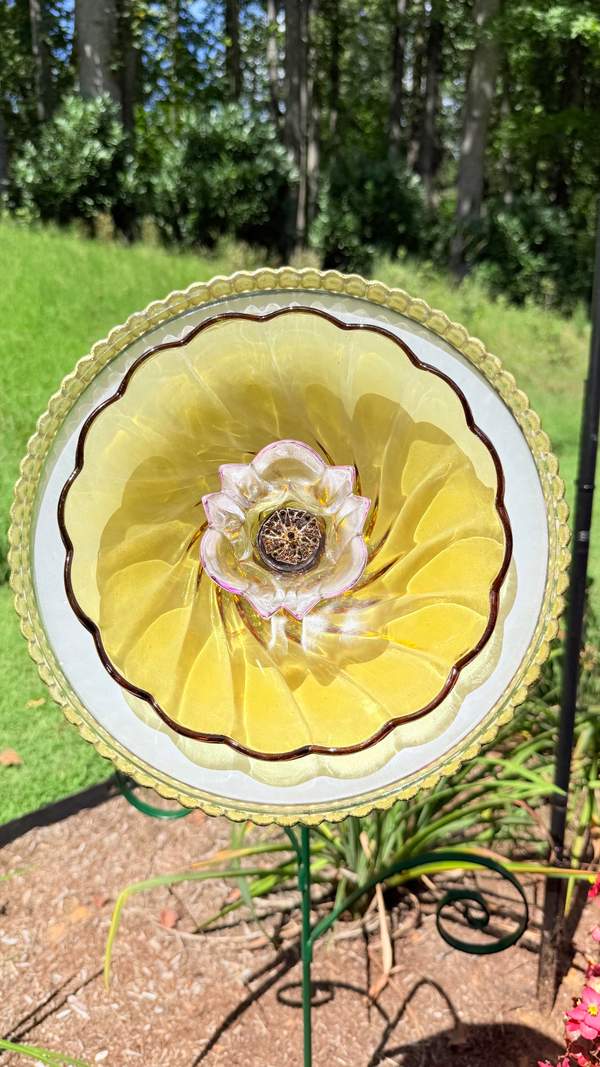 White with Yellow Center — Large Glass Flower